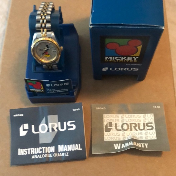 Lorus Mickey Unlimited Wrist Watch Disney - Picture 4 of 6